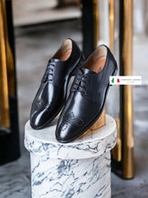 Czarne skórzane buty